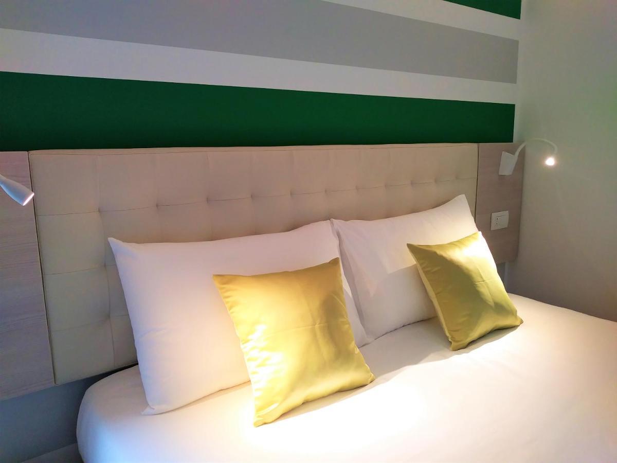 Stella Del Garda Bed & Breakfast ลาซีเซ ภายนอก รูปภาพ